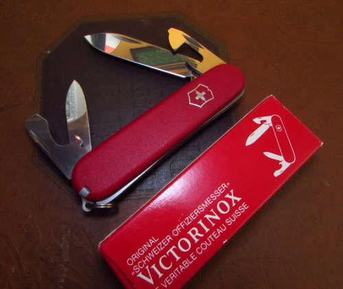 Victorinox Recruit