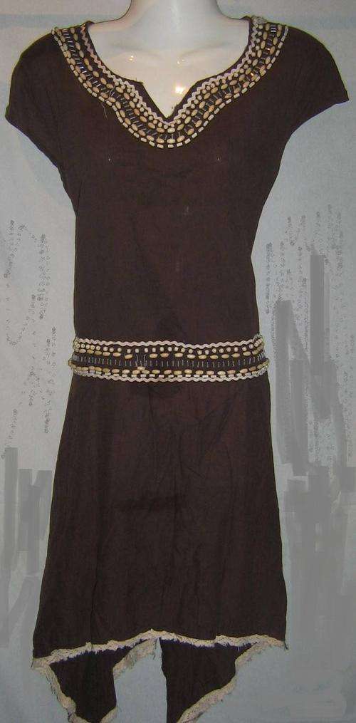TUNIC WITH BEAD DETAIL