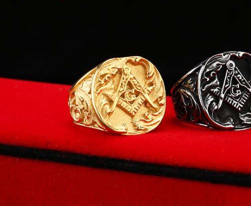 Gold Freemason Signet Ring (Size 9)