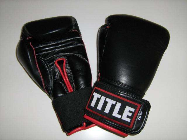 TITLE BOXING GLOVES