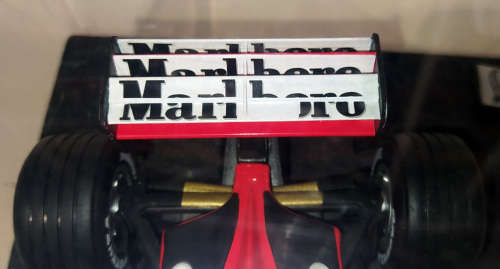 **GOOD CONDITION, DECAL ISSUES** 1/18 Hot Wheels Racing Ferrari F1-2000 - Rubens Barrichello