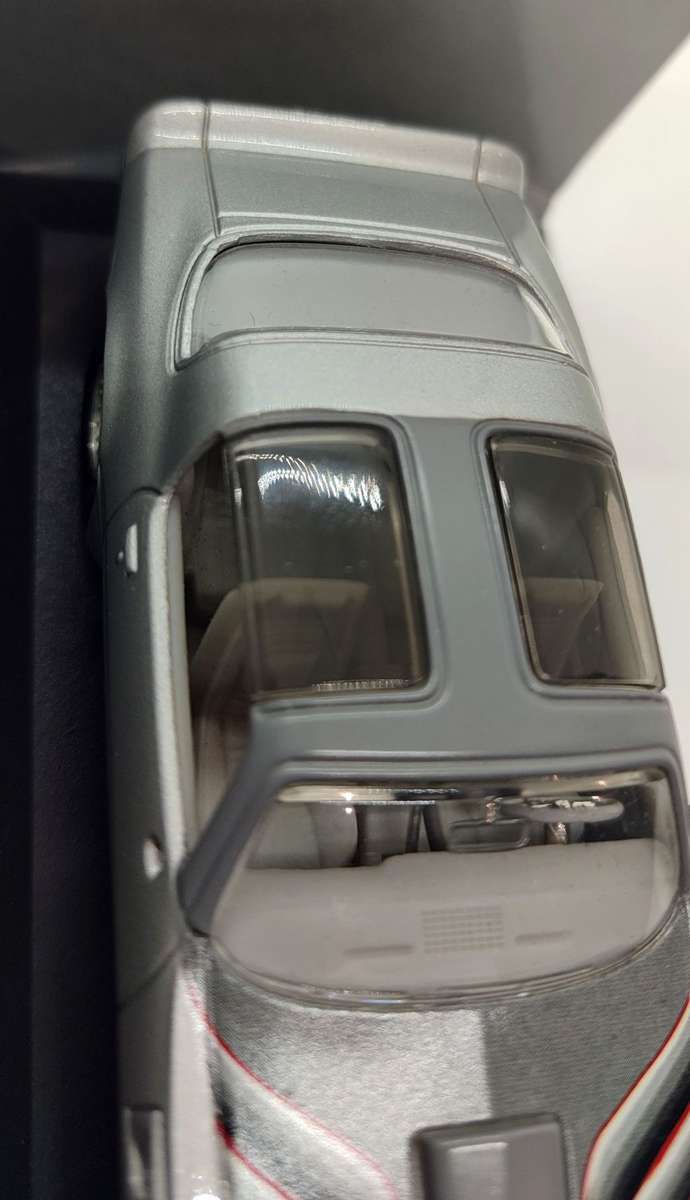 **DAMAGED** 1/43 Yat Ming Pontiac Firebird Trans Am 1979 (right wing mirror is missing)