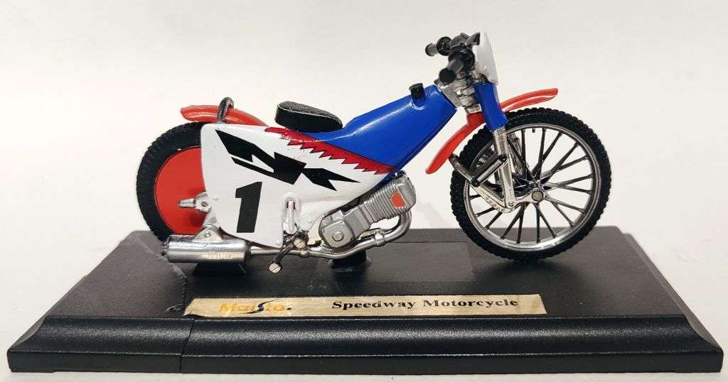 **Pre-Loved/Cracked Baseplate/No Box** 1/18 Maisto Speedway Motorcycle - R/W/B