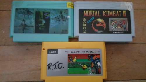 NINTENDO FAMICLONE 8-BIT GOLDEN CHINA 3 GAME BUNDLE