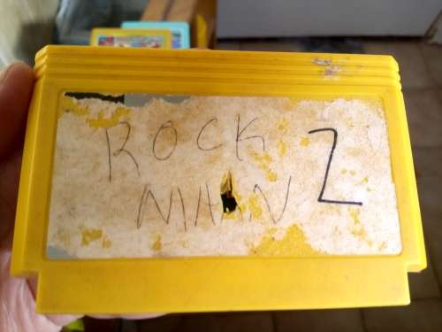 ROCK MAN - MEGA MAN 2 NES / FAMICOM / FAMICLONE  / 8 BIT / GOLDEN CHINA / TV GAME