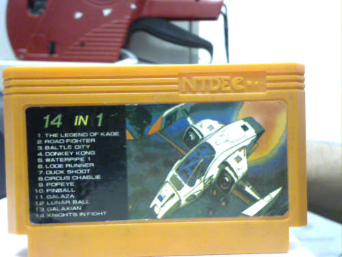 14 IN 1 NES / 8 BIT / FAMICOM - CLONE / TV GAME / GOLDEN CHINA / RETRO