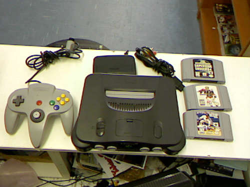 NINTENDO 64 BLACK CONSOLE NTSC US 3 GAME BUNDLE