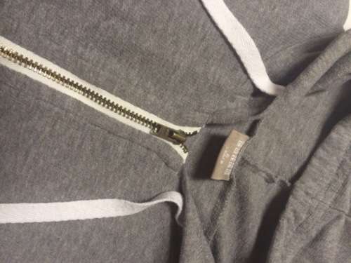 BOYS SLEEVELESS JERSEY WITH HOODIE - AGE 6 YEARS - BOYS - CLOTHING