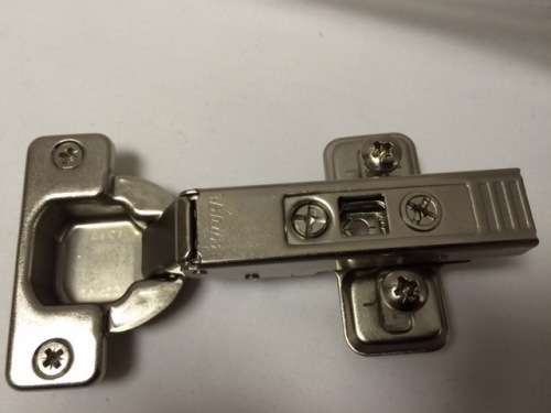2 PIECE CABINET/CUPBOARD/KITCHEN BLUM HINGES-DIY - DOOR HARDWARE