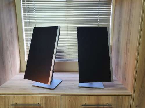 HP EliteDisplay E233 23-inch Monitor