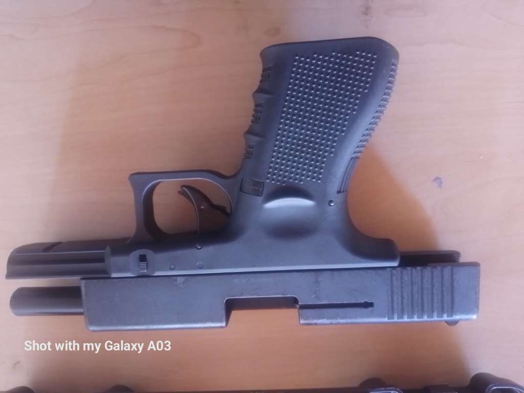 Aksa -14 glock type blank gun