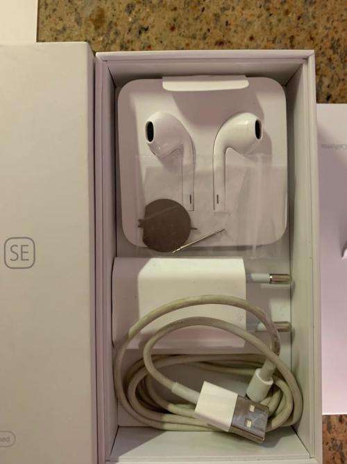 Apple iPhone SE 16GB - Space grey