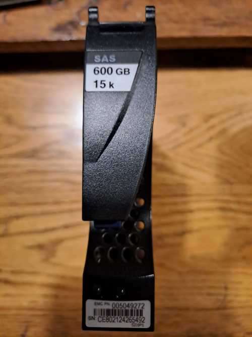 EMC 005049272 600GB 15K 3.5in 6G SAS HDD for VNX Series