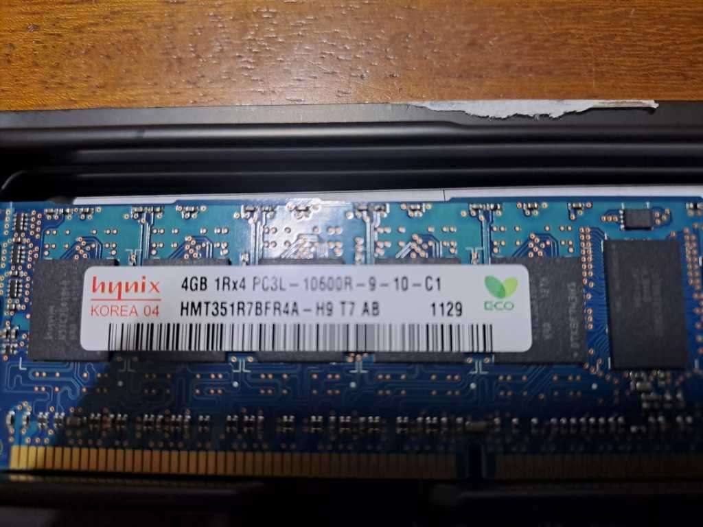 Hynix 4GB 1Rx4 PC3L- 10600R DDR3-1333MHz Reg ECC Server RAM