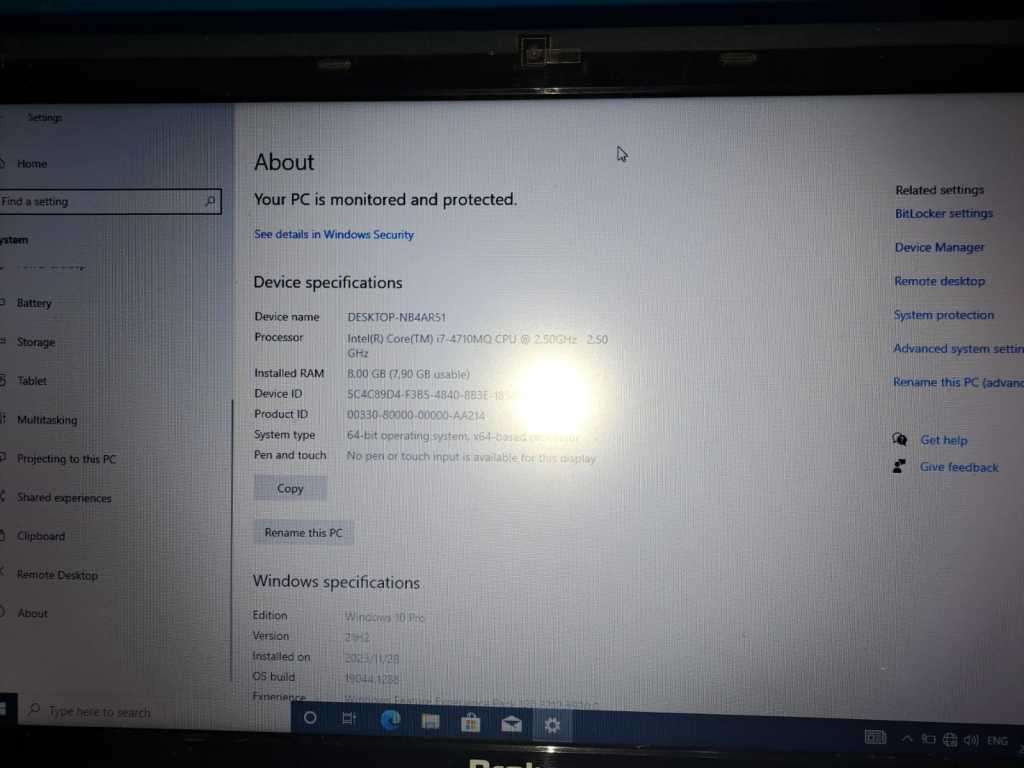 Proline Professional W25CSW 15.6` Core i7 Notebook - Intel Core i7-4710MQ