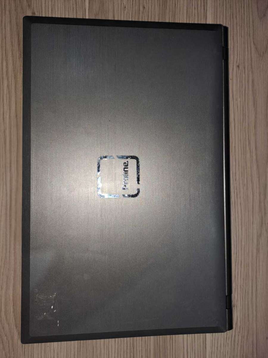 Proline Professional W25CSW 15.6` Core i7 Notebook - Intel Core i7-4710MQ