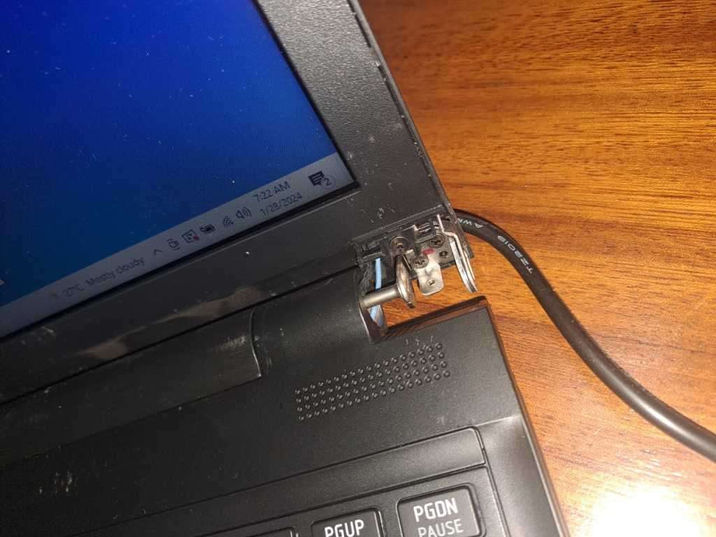 Toshiba Tecra R950 | 15.6` | Core i7 Notebook - Intel Core i7-3540M Processor, 8GB RAM