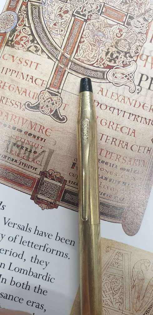 VINTAGE CROSS 1/20 10CT GOLD PEN. MADE IN IRELAND ( INK DRY )