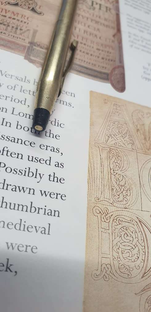 VINTAGE CROSS 1/20 10CT GOLD PEN. MADE IN IRELAND ( INK DRY )