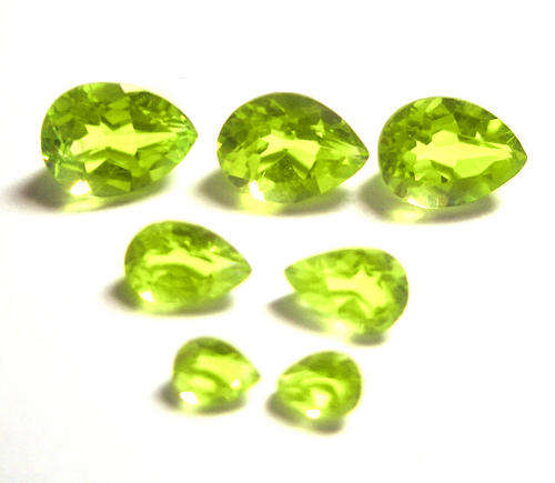 GREAT PEAR 4.90CARATS GENUINE PERIDOT, PEAR SHAPES