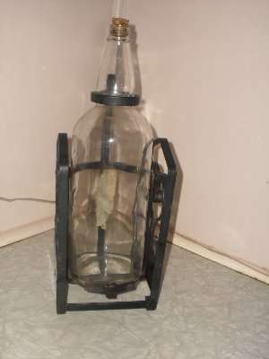 ""WOW"" LOVELY COLLECTIBLE WHITE HORSE BOTTLE IN CRADLE