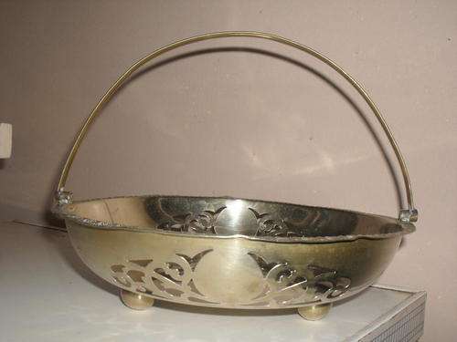 STUNNING 3 LEGGED SWEET DISH, 1951, SEE MARKINGS