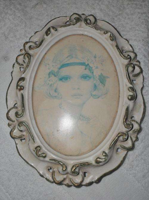 LOVELY VINTAGE FRAME