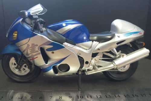 # SUZUKI GSX 1300 R - DIE CAST MODEL - 1:12 #
