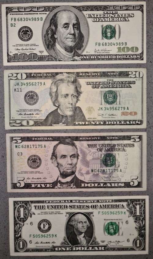 United States of America Dollar set $100 to $1