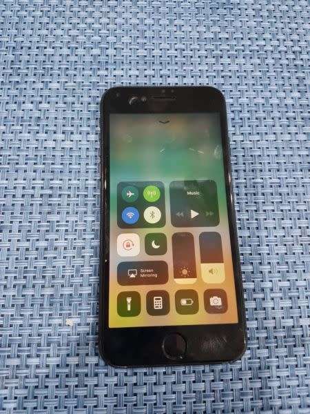 iPhone 7 Matte Black 32gb - Good Condition!! NO RESERVE!