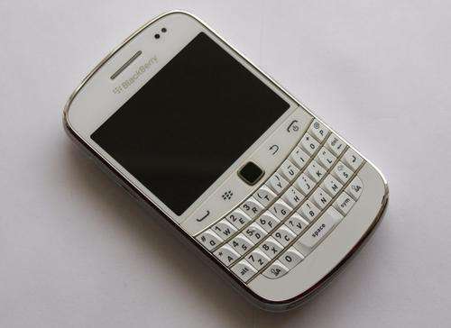 Blackberry 9900 Bold White in Excellent Condition! Local Stock!!