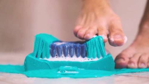 Fresh Feet Foot Scrubber