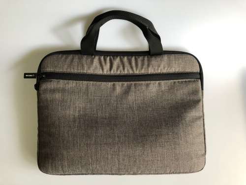 Apple MacBook Pro M1 (2020) 13-inch 256GB (plus protective hardshell and carry case)