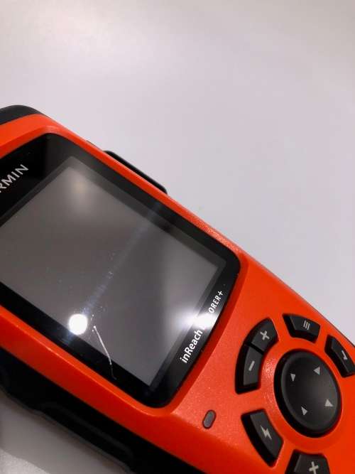 Garmin InReach Explorer+ Satellite Communicator with GPS + Mapping (incl. carabiner and belt clips)
