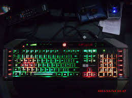 MAD CATZ V7 KEYBOARD GRAB A BARGAIN 100% WORKING CONDITION