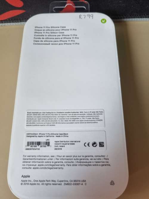 ORIGINAL IPHONE 11PRO SILICONE CASE BRAND NEW R30 shipping! GRAB A BARGAIN!