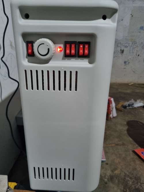 6 BAR QUARTZ HEATER BRAND NEW IN BOX TESTED AND BOXED BARGAIN!