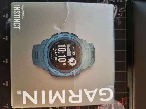 GARMIN INSTINCT BRAND NEW OPEN BOX! LAST ONE! NEW AT PRICE OF SECOND HAND UNIT!