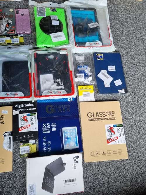 BOX FULL OF CELL AND TECH ITEMS FOR SALE! LATE ENTRY GRAB A BARGAIN!MONEY TO BE MADE!