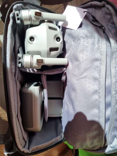 DJI MAVIC AIR 2 FLYMORE COMBO! BRAND NEW CONDITON UNIT HAS 10MINUTE FLIGHT TIME!