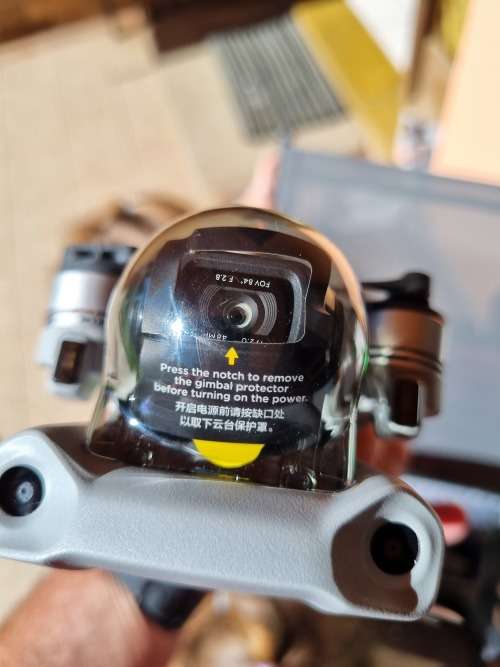 DJI MAVIC AIR 2 FLYMORE COMBO! BRAND NEW CONDITON UNIT HAS 10MINUTE FLIGHT TIME!