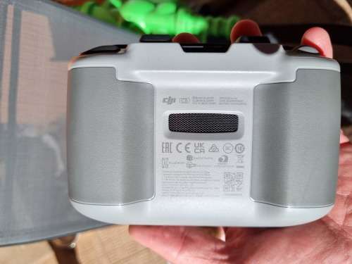 DJI MAVIC AIR 2 FLYMORE COMBO! BRAND NEW CONDITON UNIT HAS 10MINUTE FLIGHT TIME!
