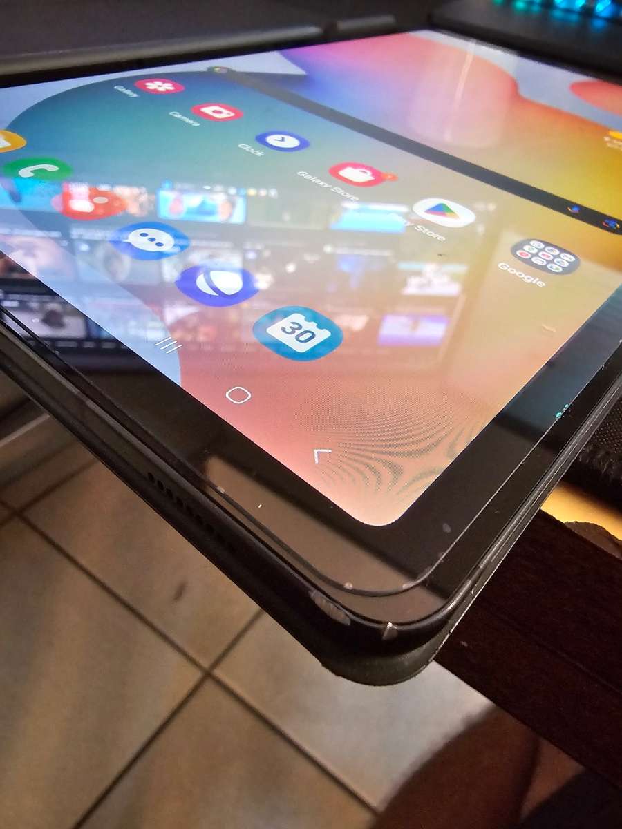 SAMSUNG TAB S6 LITE! BARGAIN LAST ONE GOOD AS NEW IMAGES! SCREEN PROTECTOR!2 WEEKS OLD!BOXED!