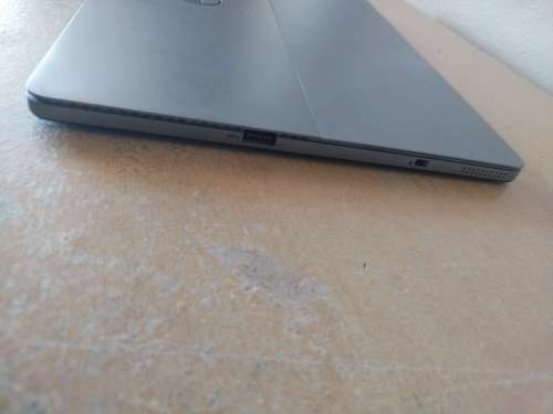 DELL LATITUDE-  2-IN-1 Touch Screen - Core i5 8th Gen - 8GB RAM - 256 SSD