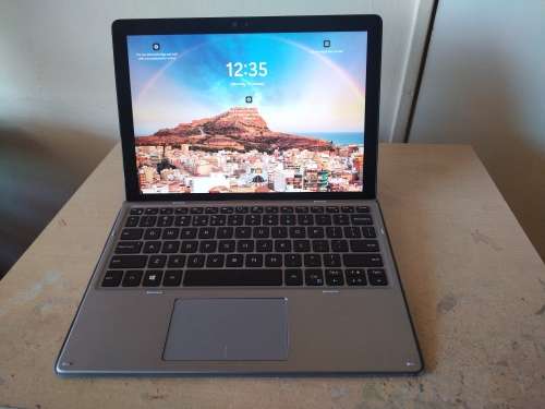 DELL LATITUDE-  2-IN-1 Touch Screen - Core i5 8th Gen - 8GB RAM - 256 SSD