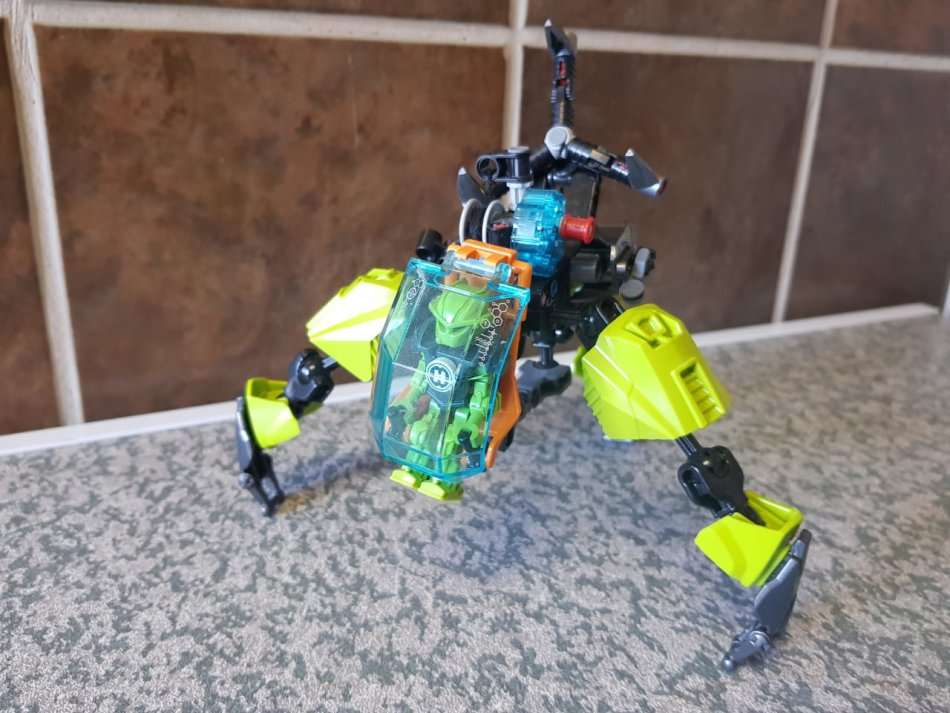 14 x LEGO "Hero Factory" Figures ++ Extra loose pieces