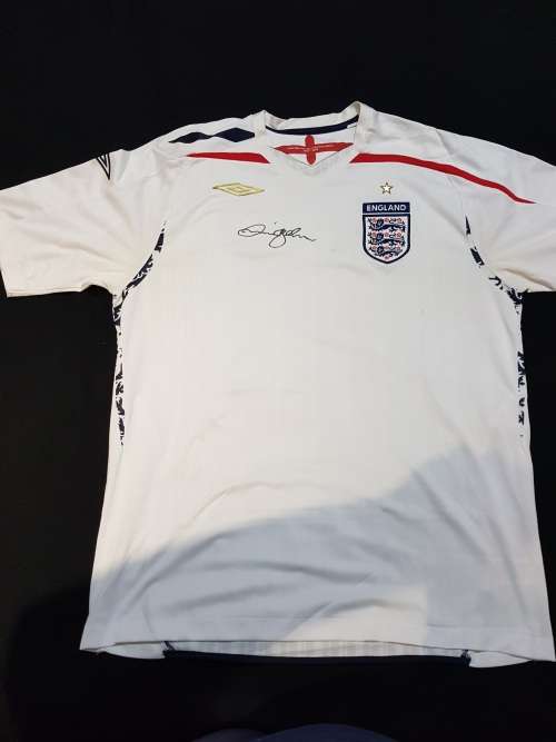 David Beckham Signed England Soccer Shirt 2007-2009