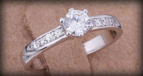 1.65 CT SWA CRYSTAL RING SET IN .925 SILVER SIZE 6.5/7/8**In Stock**