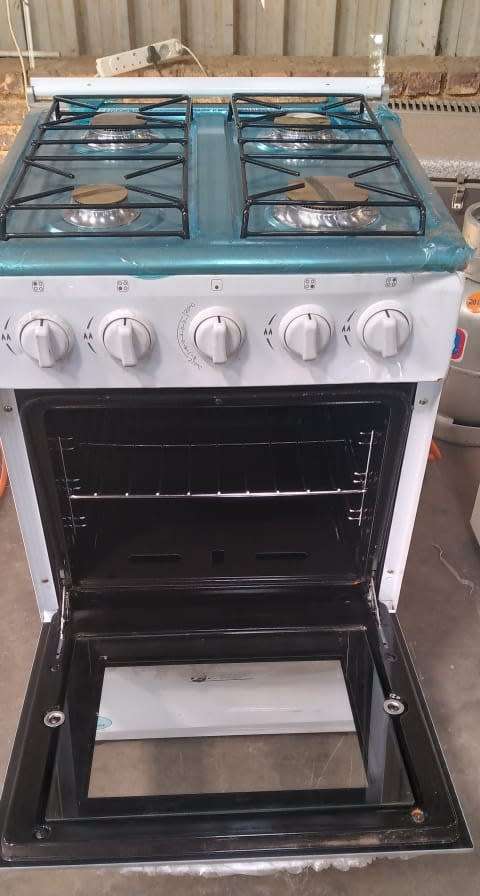 Zero Appliances 4 Burner White Gas Stove - FACTORY SECONDS (NOT BOXED)