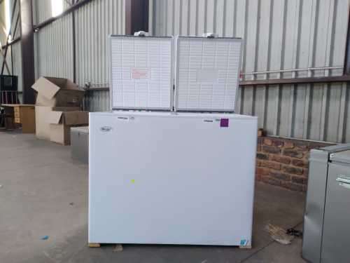 ZERO APPLIANCES 236L SIDE BY SIDE GAS ELECTRIC FRIDGE FREEZER - SHOP SOILED - NOT BOXED